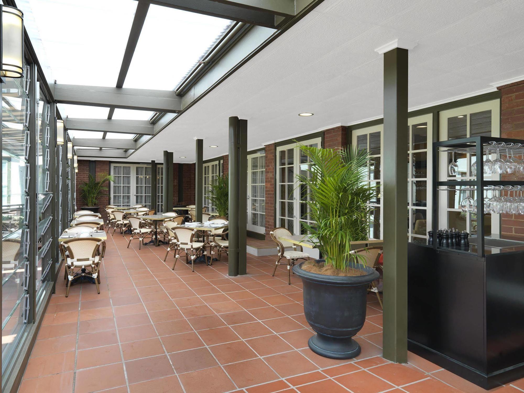 Hotel Kurrajong Canberra Camberra Exterior foto